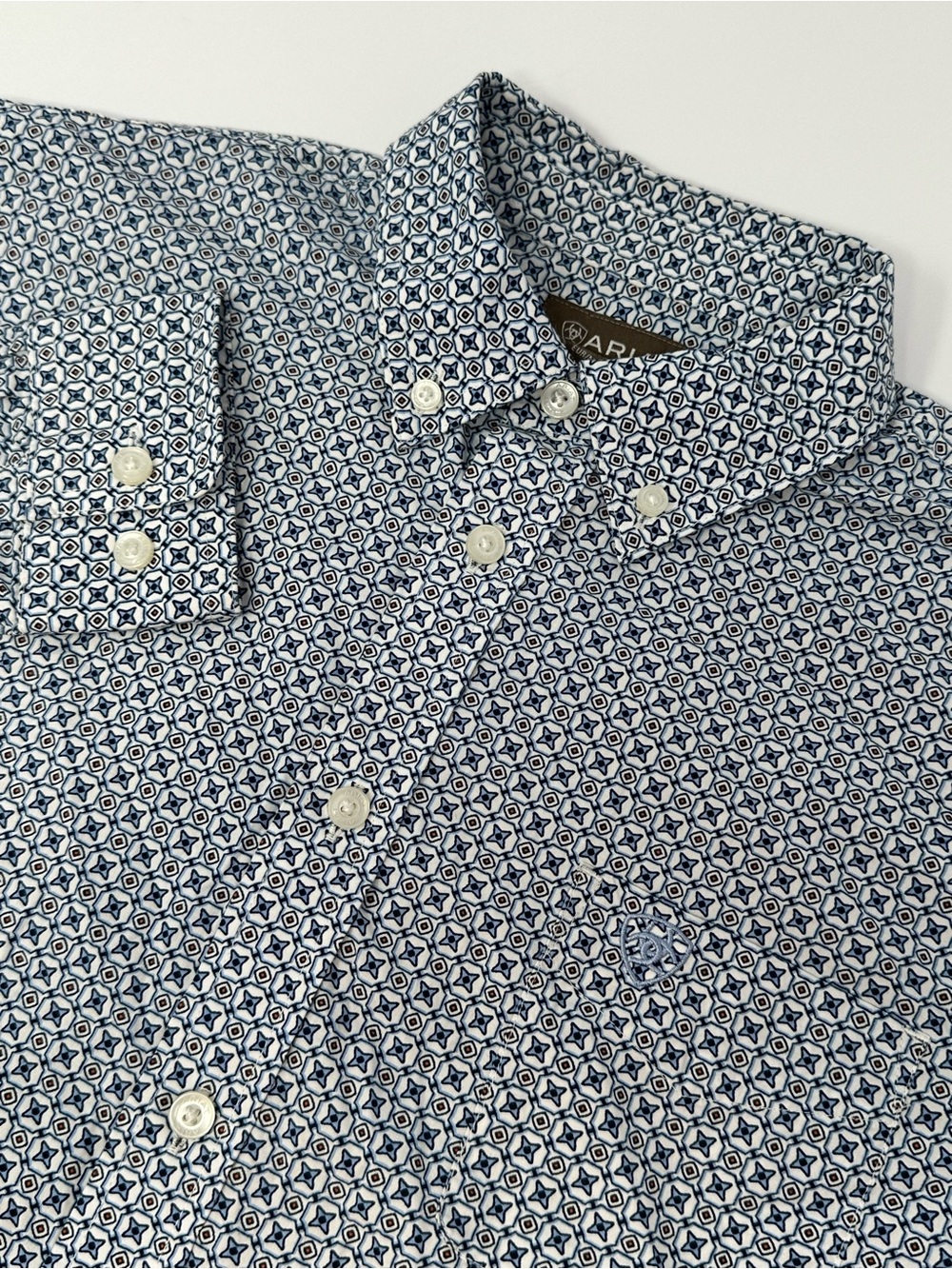 Ariat Boys Size XL Blue/White Geometric Pattern Button Down Long Sleeve Shirt A5